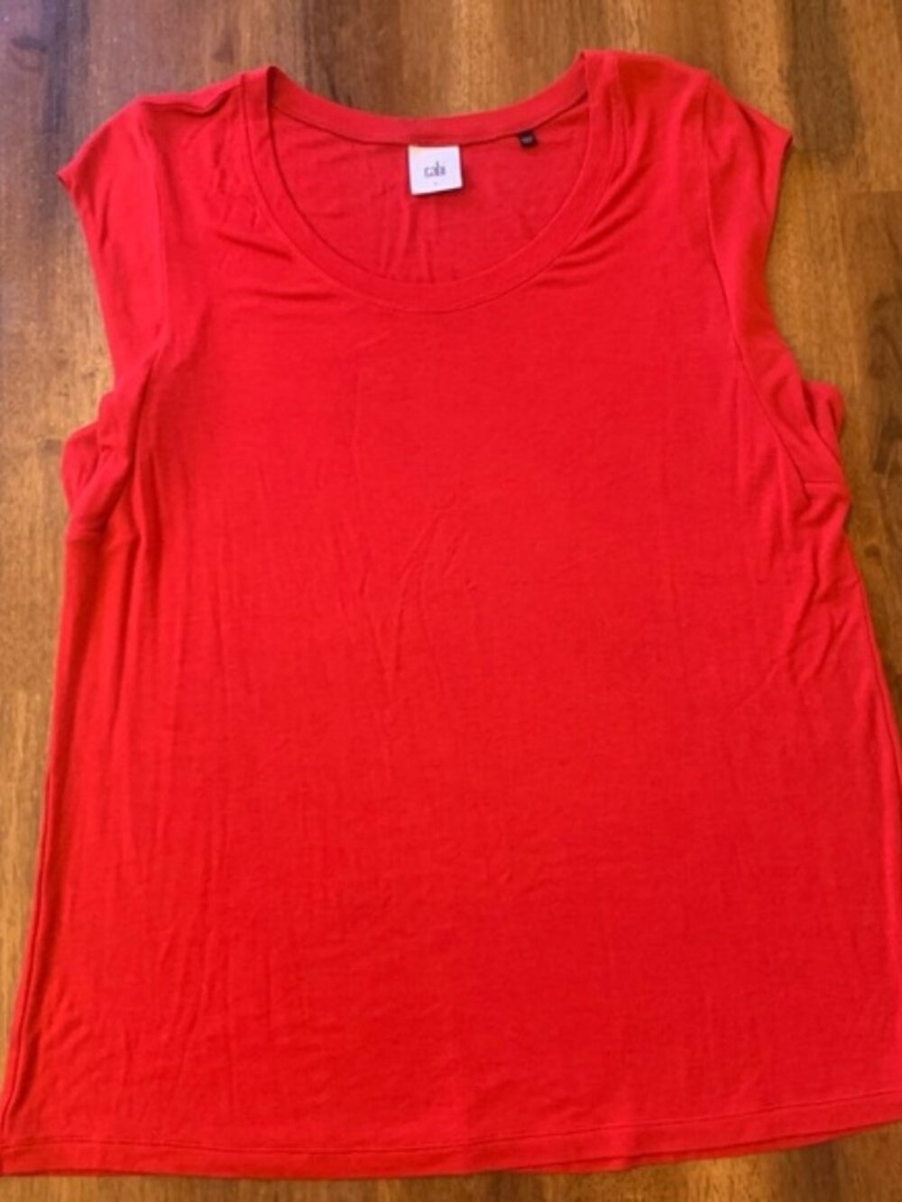 CAbi top women’s Large Red short cap sleeve Rayon Spandex material Casual